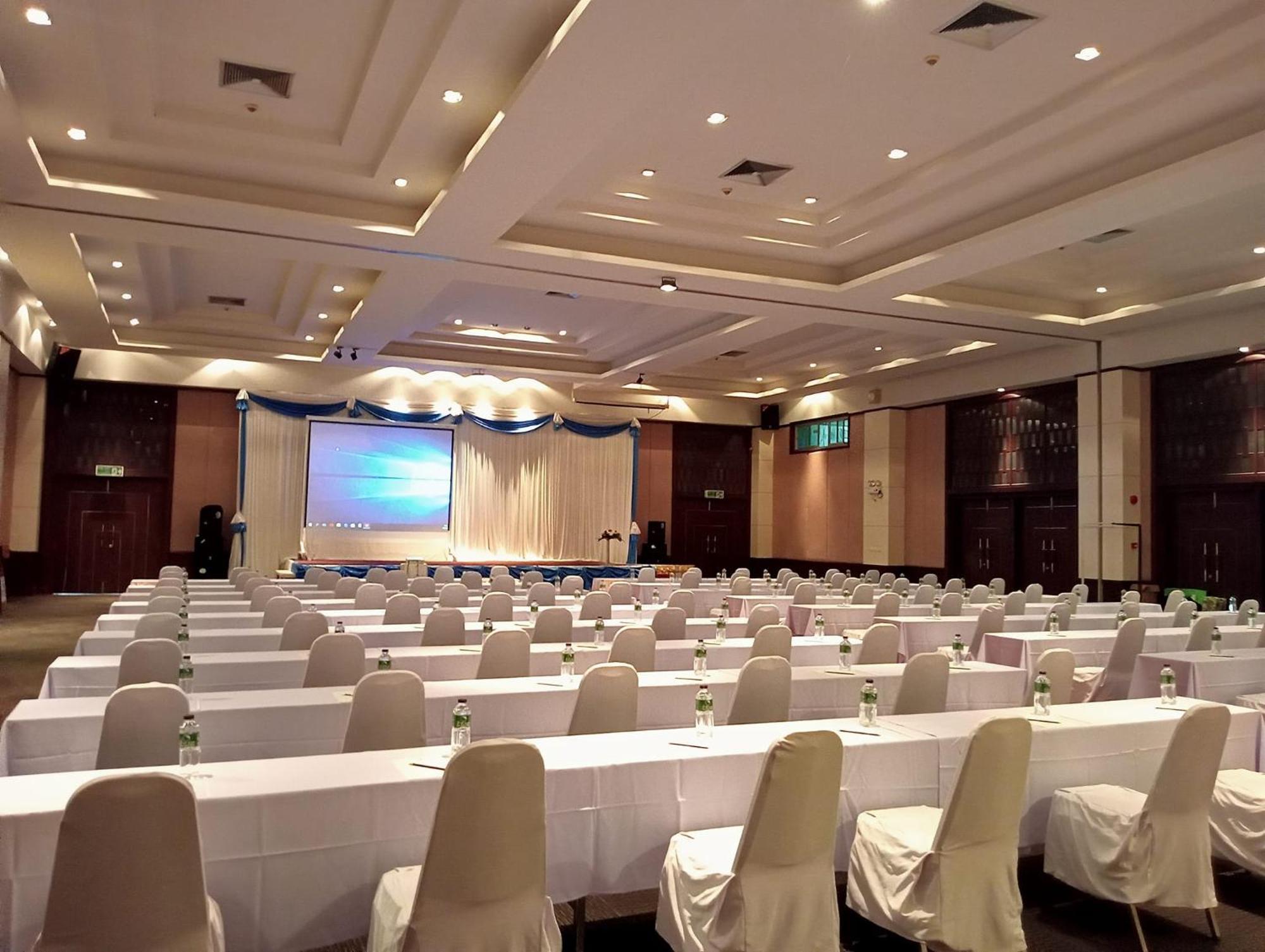 โรงแรม ซิตี้พาร์ค โคราช City Park Hotel Nakhonratchasima Exterior foto